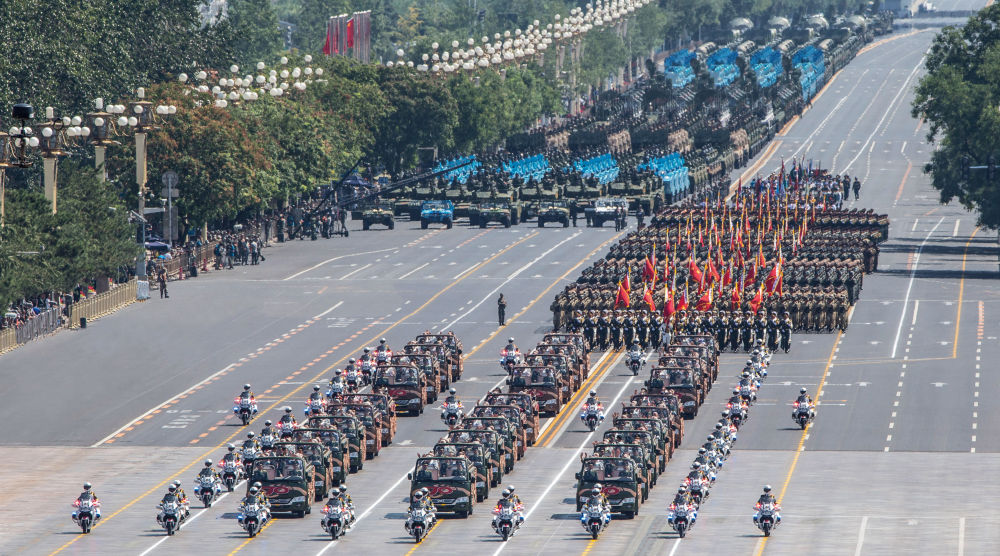 奮進在充滿光榮和夢想的偉大徵程上——寫在中國人民解放軍建軍98週年之際