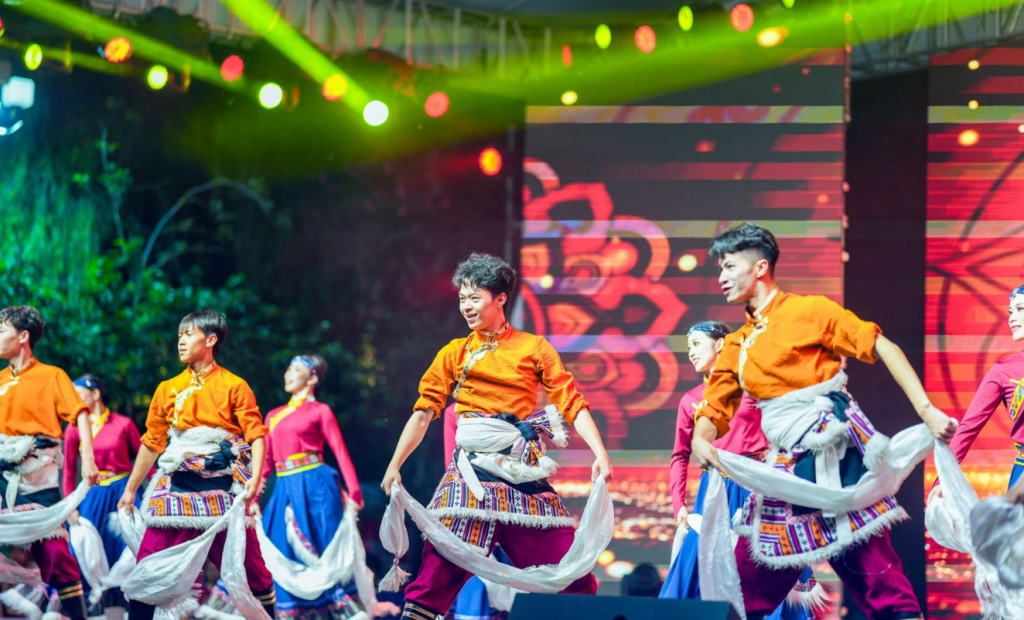 1754708791474668.jpg 8.jpg