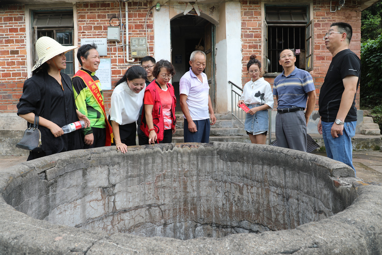 1755226104996800.jpg 44.jpg