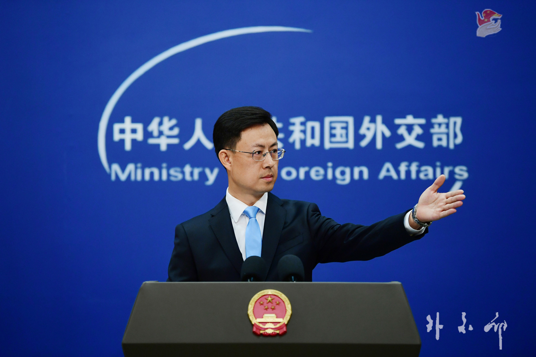 1758679857610445.jpg 3.1.jpg