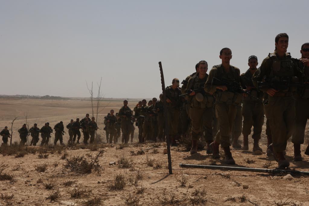 1758766081616010.jpg 4.jpg