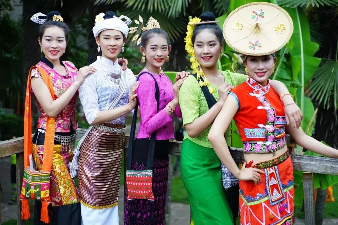 1760926693766440.jpg 3.jpg